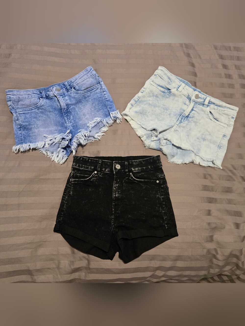 H&M Black, Light Blue & Medium Blue Denim Shorts Bundle Of 3 - Picture 3 of 12